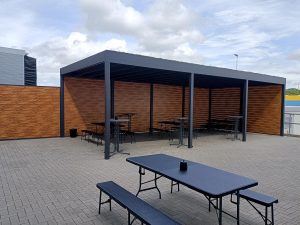 Aluminium Reihencarport mit Dachbegrünung in Hamm