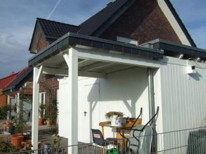 Flachdach Carport aus Leimholz in Stromberg