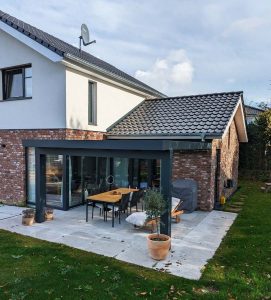 Ultraline Classic, Kubisches Aluminium-Terrassendach in Soest